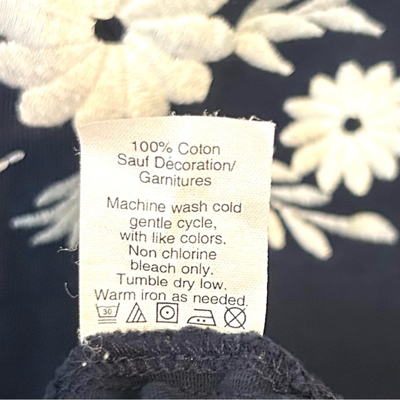 J. Crew Women's Navy and White Embroidered Bell Sleeve Cotton Top‎ in Size L - Picture 13 of 13